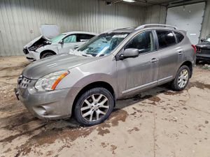 Nissan Rogue S 2.5L 4 2012