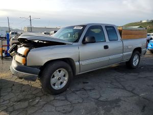 Chevrolet Silverado 1500 C1500 5.3L 8 2004