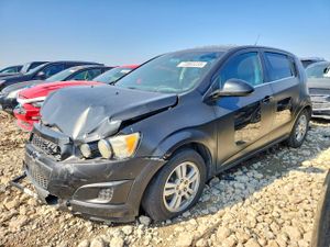 Chevrolet Aveo (Sonic) LT 1.8L 4 2013