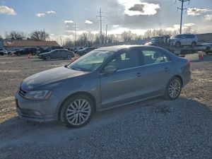 Volkswagen Jetta SE 1.8L 4 2015