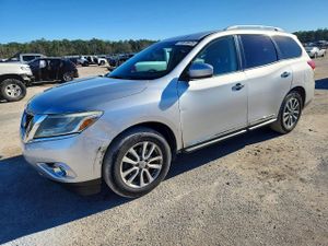 Nissan Pathfinder S 3.5L 6 2014