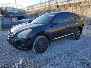 Nissan Rogue S 2.5L 4 2013