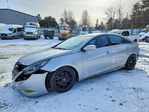 Hyundai Sonata SE 2.4L 4 2013