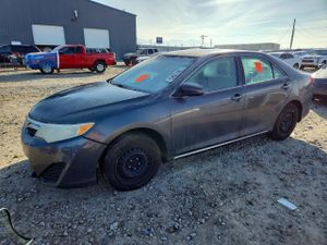 Toyota Camry L 2.5L 4 2013