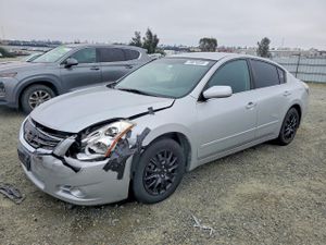 Nissan Altima BASE 2.5L 4 2012