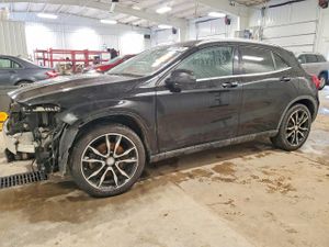 Mercedes-Benz GLA 250 4MATIC 2.0L 4 2015