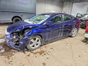 Hyundai Elantra GLS 1.8L 4 2013