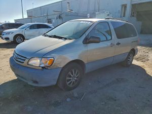 Toyota Sienna CE 3.0L 6 2002