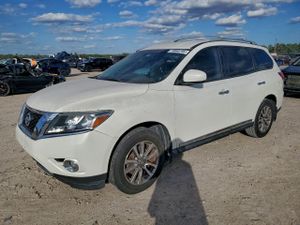 Nissan Pathfinder S 3.5L 6 2013