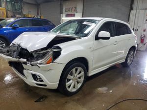 Mitsubishi Outlander SE 2.0L 4 2012