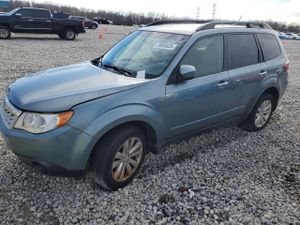 Subaru Forester 2.5X PREMIUM 2.5L 4 2012