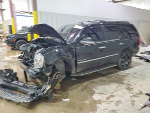Cadillac Escalade LUXURY 6.2L 8 2010