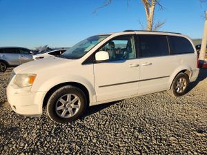 Chrysler Town & Country TOURING 3.8L 6 2010