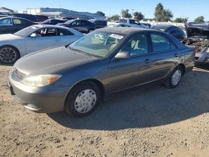 Toyota Camry LE 2.4L 4 2004