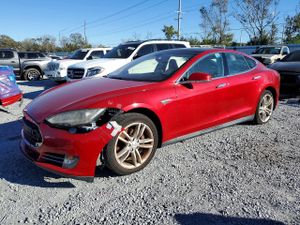 Tesla Model S 2014