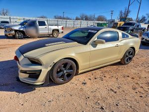 Ford Mustang 3.7L 6 2014