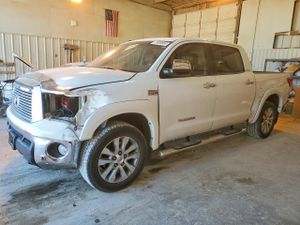 Toyota Tundra CREWMAX LIMITED 5.7L 8 2013