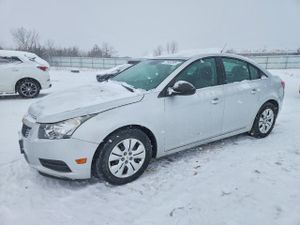 Chevrolet Cruze LS 1.8L 4 2012