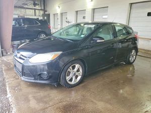 Ford Focus SE 2.0L 4 2014