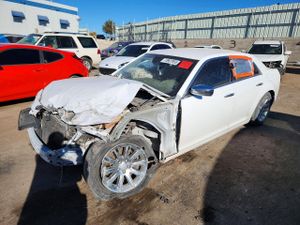 Chrysler 300C 5.7L 8 2012