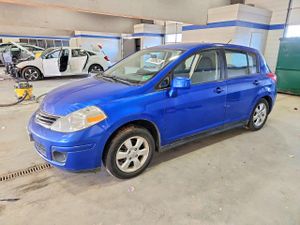 Nissan Versa S 1.8L 4 2012