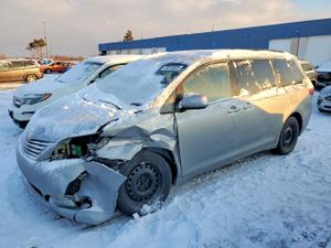 Toyota Sienna XLE 3.5L 6 2015