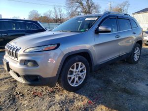 Jeep Cherokee LATITUDE 2.4L 4 2015