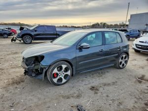 Volkswagen Golf 2.0L 4 2010