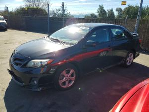 Toyota Corolla BASE 1.8L 4 2011