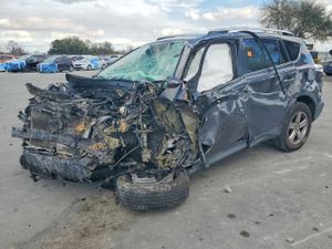 Toyota Rav4 2.5L 4 2015