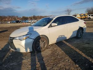 Toyota Camry LE 2.5L 4 2015