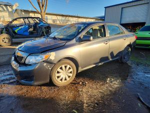 Toyota Corolla BASE 1.8L 4 2010