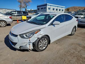 Hyundai Elantra SE 1.8L 4 2015