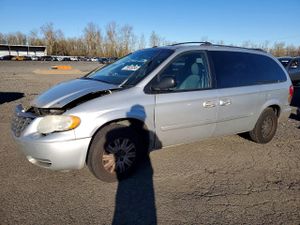 Chrysler Town & Country LX 3.3L 6 2006