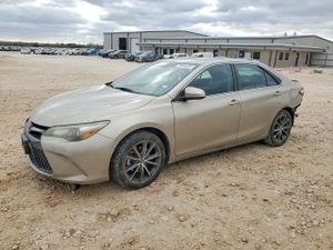 Toyota Camry LE 2.5L 4 2015