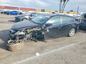 Lexus CT 200 1.8L 4 2014