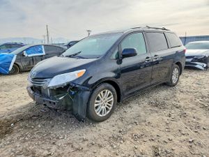 Toyota Sienna XLE 3.5L 6 2015