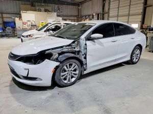 Chrysler 200 LIMITED 2.4L 4 2015