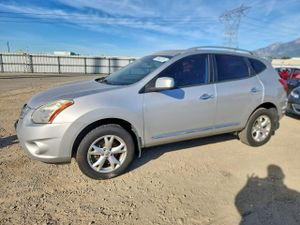 Nissan Rogue S 2.5L 4 2011