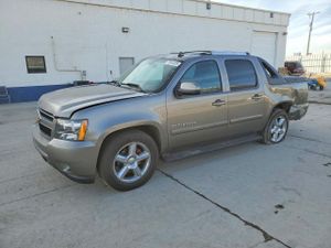 Chevrolet Avalanche LTZ 5.3L 8 2012