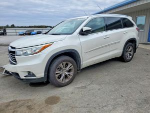 Toyota Highlander XLE 3.5L 6 2015
