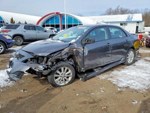 Toyota Corolla BASE 1.8L 4 2010