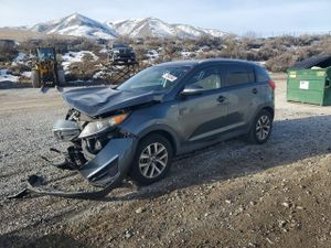 Kia Sportage LX 2.4L 4 2015