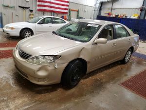Toyota Camry LE 2.4L 4 2005