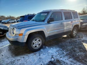 Jeep Patriot SPORT 2.4L 4 2012