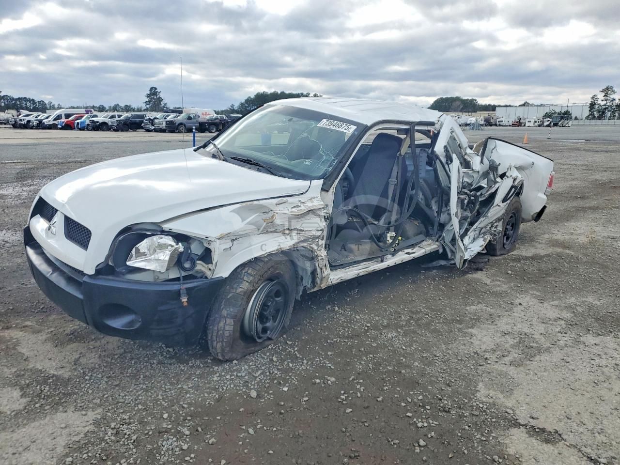 Mitsubishi Raider 3.7L 6 2007
