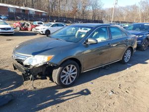 Toyota Camry BASE 2.5L 4 2012
