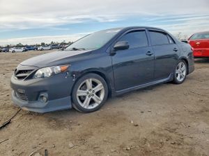 Toyota Corolla BASE 1.8L 4 2013