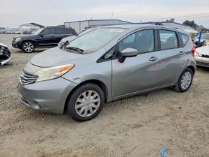 Nissan Versa S 1.6L 4 2015