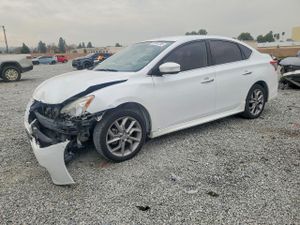 Nissan Sentra S 1.8L 4 2015
